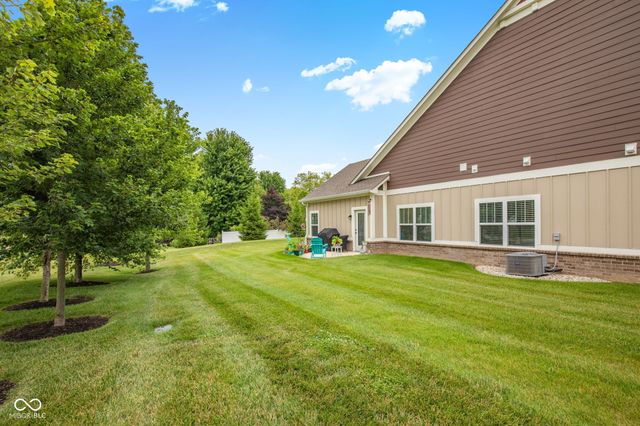 4400 W Preserve Pass, New Palestine, IN 46163