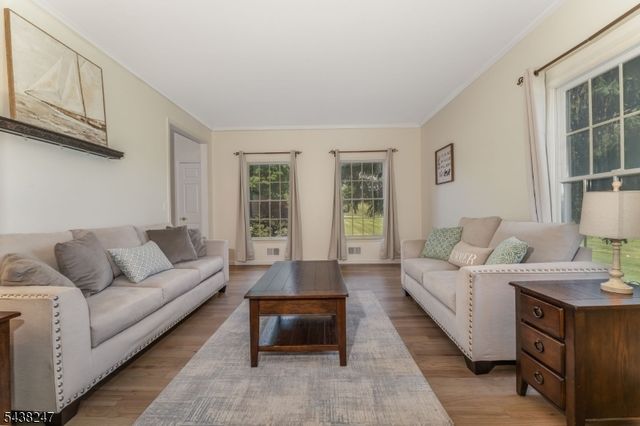 2 General Morgan Ln, Lebanon Twp., NJ 08826
