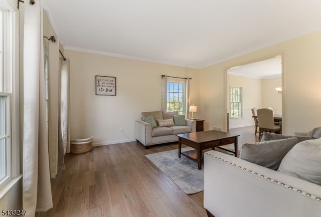 2 General Morgan Ln, Lebanon Twp., NJ 08826