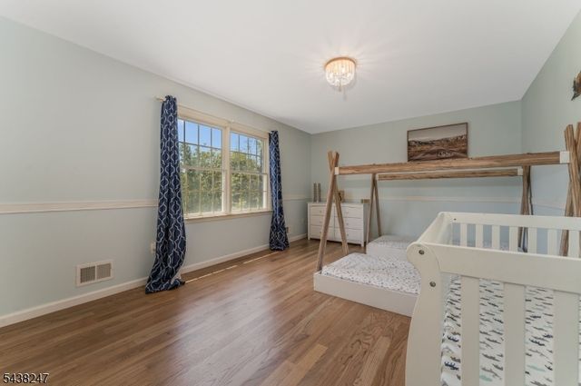 2 General Morgan Ln, Lebanon Twp., NJ 08826