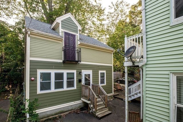 63 Mozart St R, Boston, MA 02130