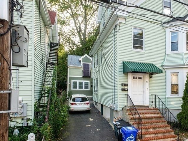 63 Mozart St R, Boston, MA 02130
