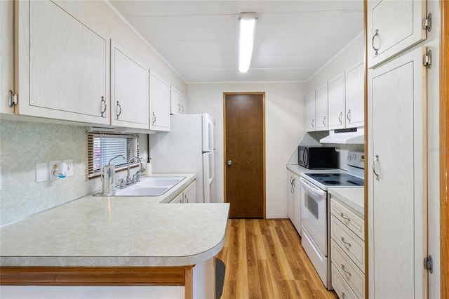 4550 OLIVE DRIVE, Zephyrhills, FL 33542