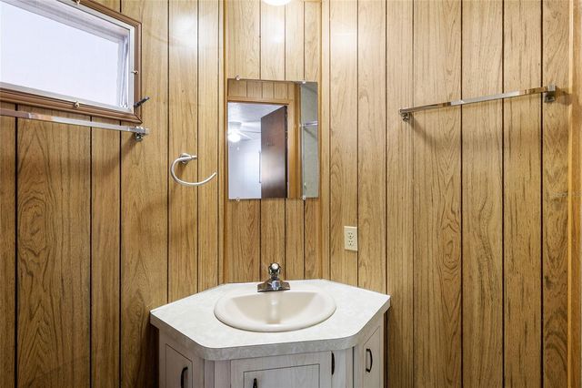 4550 OLIVE DRIVE, Zephyrhills, FL 33542