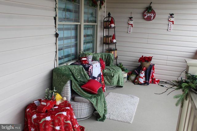 37 W CREEK RUN LOOP, Fort Ashby, WV 26719