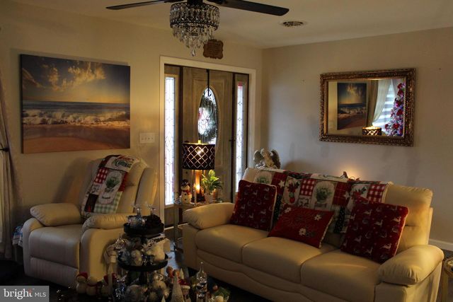 37 W CREEK RUN LOOP, Fort Ashby, WV 26719