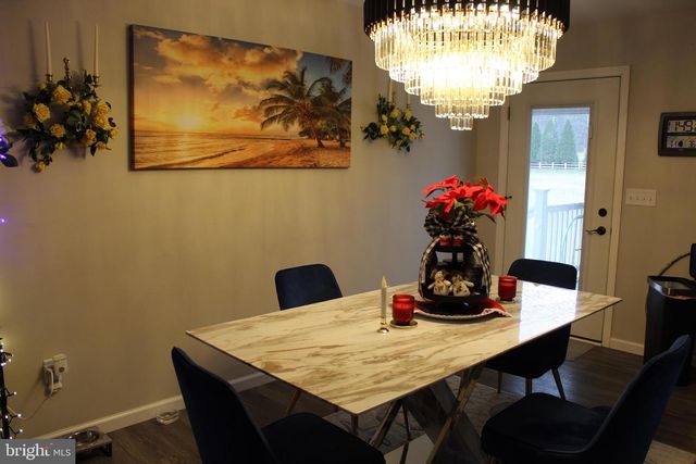 37 W CREEK RUN LOOP, Fort Ashby, WV 26719