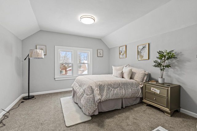 4732 N 56th STREET, Milwaukee, WI 53218