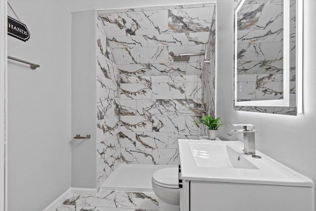 4732 N 56th STREET, Milwaukee, WI 53218