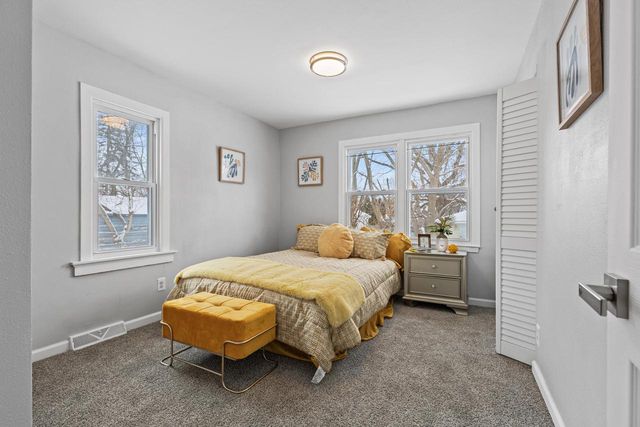 4732 N 56th STREET, Milwaukee, WI 53218