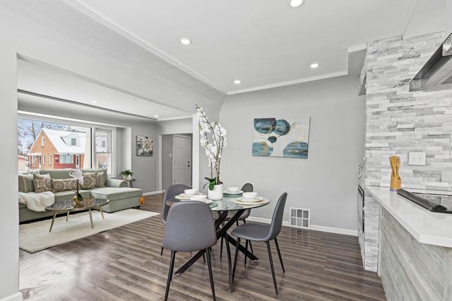 4732 N 56th STREET, Milwaukee, WI 53218