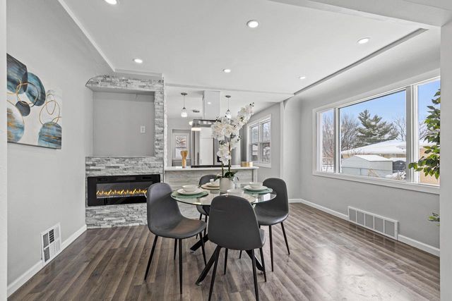 4732 N 56th STREET, Milwaukee, WI 53218