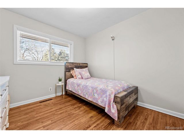 841 E Oakwood Ave, Centennial, CO 80121