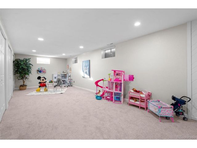 841 E Oakwood Ave, Centennial, CO 80121