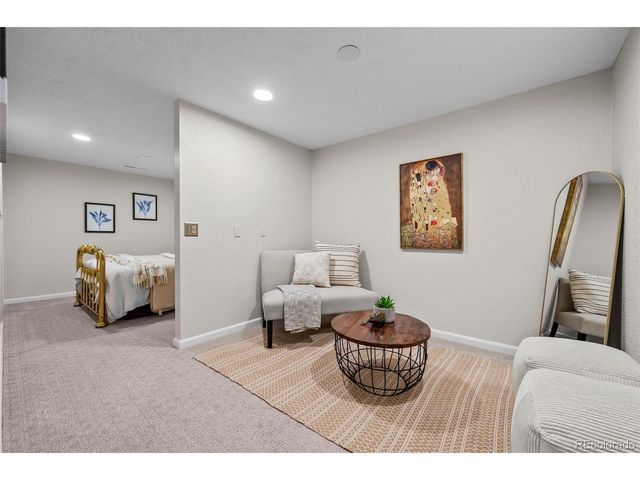 841 E Oakwood Ave, Centennial, CO 80121