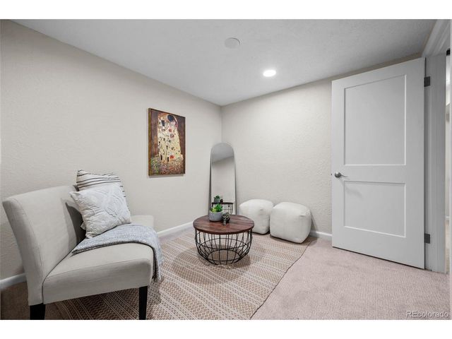 841 E Oakwood Ave, Centennial, CO 80121