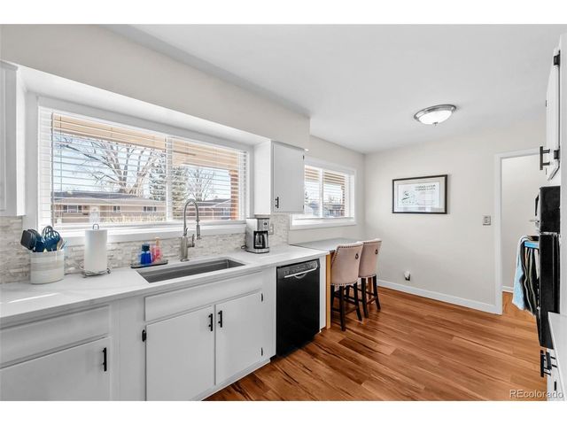 841 E Oakwood Ave, Centennial, CO 80121