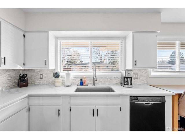 841 E Oakwood Ave, Centennial, CO 80121