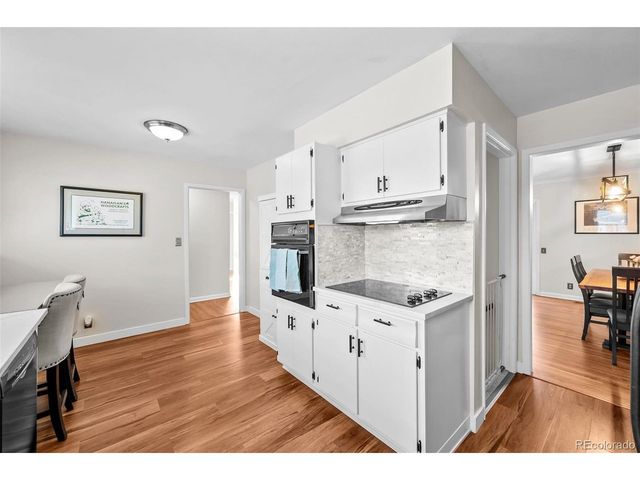 841 E Oakwood Ave, Centennial, CO 80121