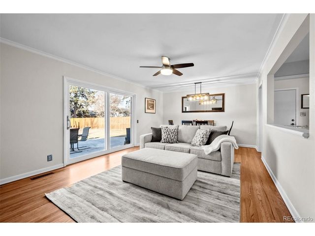 841 E Oakwood Ave, Centennial, CO 80121