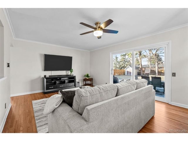 841 E Oakwood Ave, Centennial, CO 80121