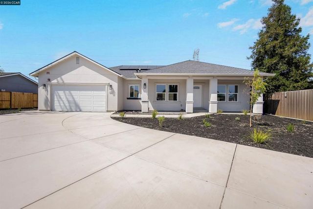 2102 Paige Ct, Pittsburg, CA 94565