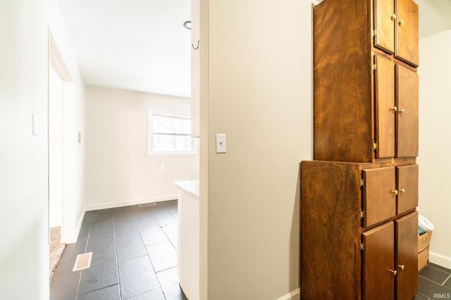 7530 Knightswood Drive, Fort Wayne, IN 46819