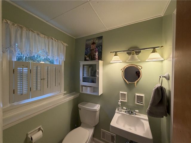 668 Marsh Road, Pittsford, NY 14534