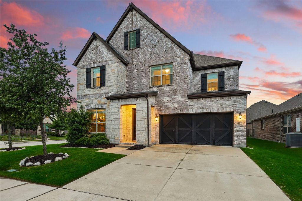 618 Race Drive, Heath, TX 75126