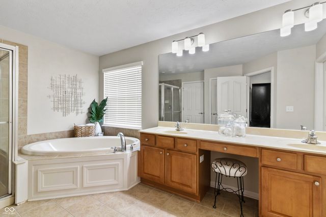 12419 Brandamore Lane, Fishers, IN 46037