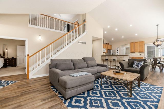 7675 Timber Ridge Drive, Powell, OH 43065