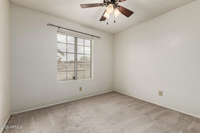 7926 W SHANGRI LA Road, Peoria, AZ 85345