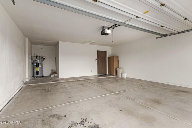 7926 W SHANGRI LA Road, Peoria, AZ 85345