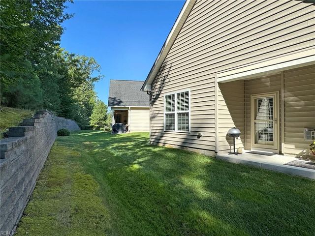 6243 Thomas Paine DR, Williamsburg, VA 23188
