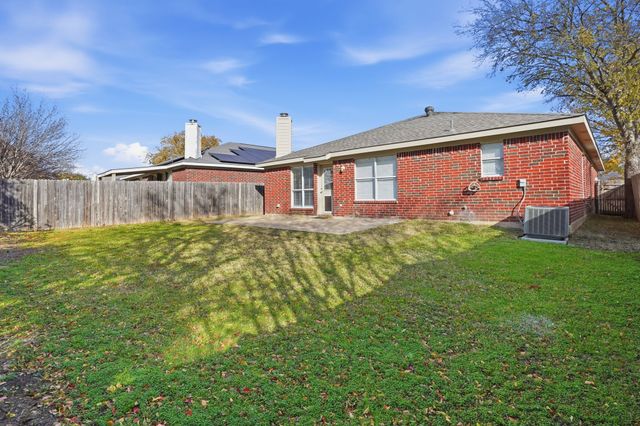 8065 Cannonwood Drive, Fort Worth, TX 76137