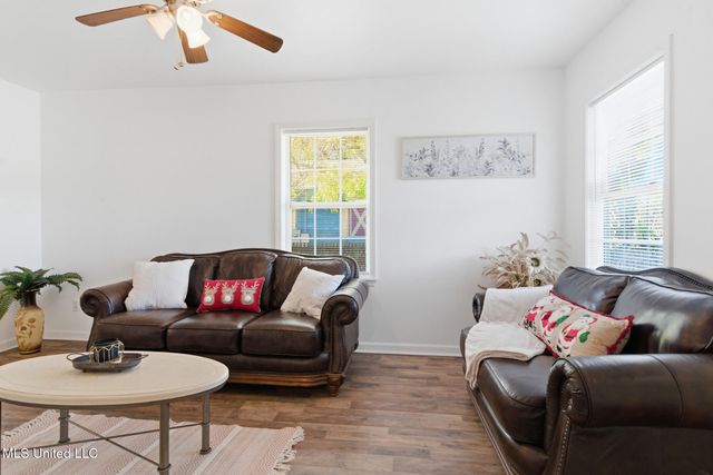 520 Bookter Street, Bay Saint Louis, MS 39520