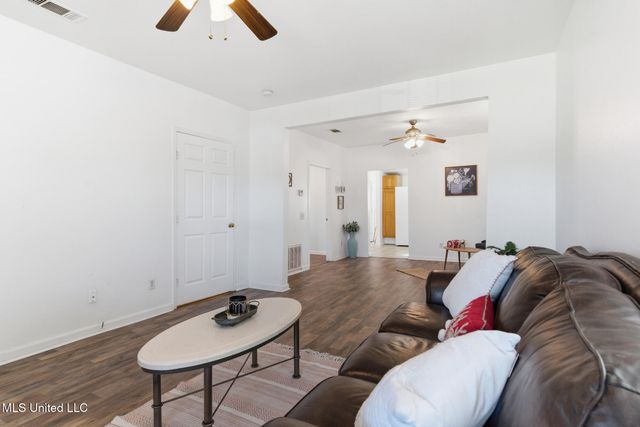 520 Bookter Street, Bay Saint Louis, MS 39520