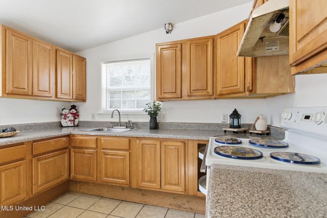 520 Bookter Street, Bay Saint Louis, MS 39520