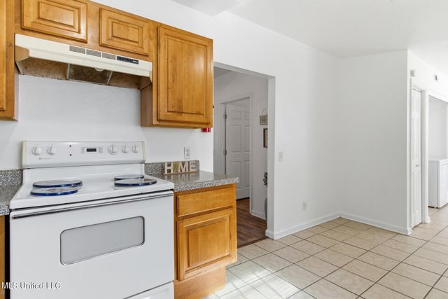 520 Bookter Street, Bay Saint Louis, MS 39520