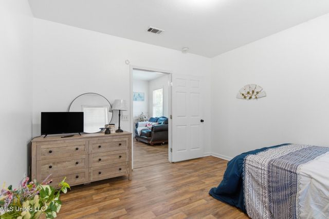 520 Bookter Street, Bay Saint Louis, MS 39520