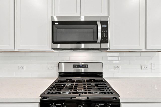 149 Ayres Horn, Cedar Creek, TX 78612