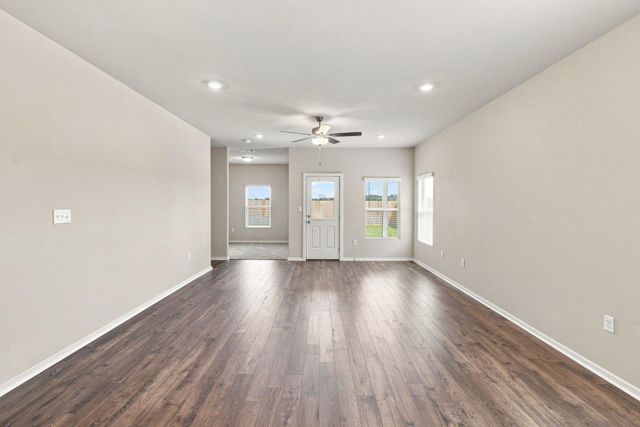 149 Ayres Horn, Cedar Creek, TX 78612