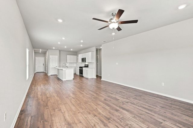 149 Ayres Horn, Cedar Creek, TX 78612