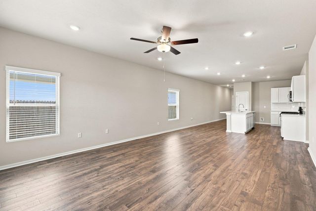 149 Ayres Horn, Cedar Creek, TX 78612
