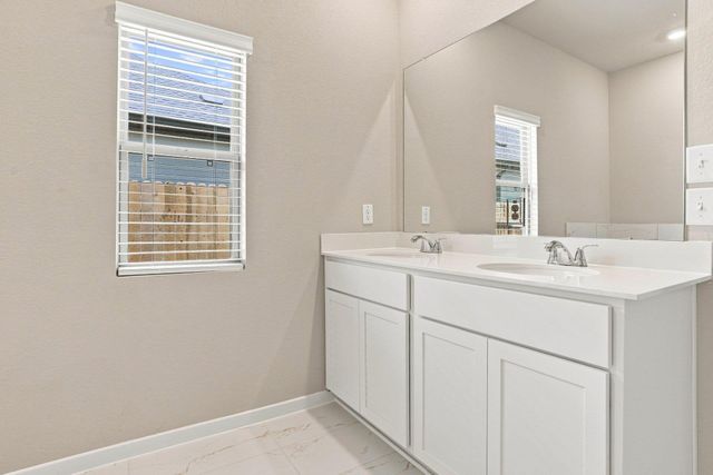 149 Ayres Horn, Cedar Creek, TX 78612