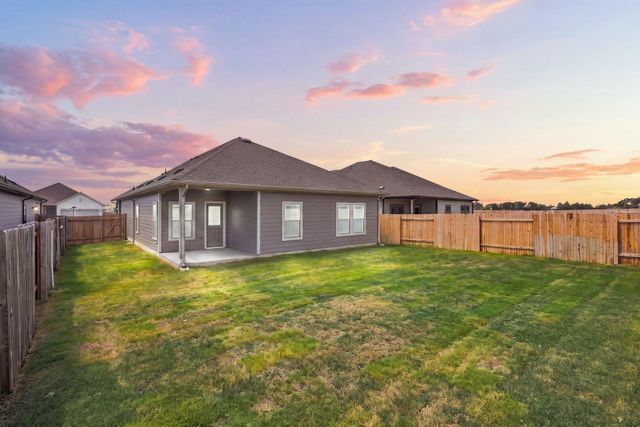 149 Ayres Horn, Cedar Creek, TX 78612