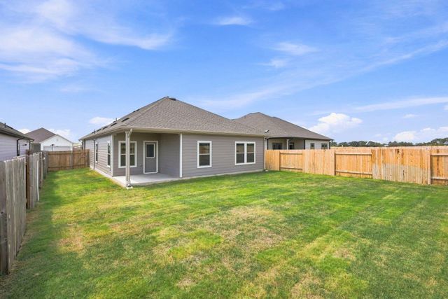 149 Ayres Horn, Cedar Creek, TX 78612