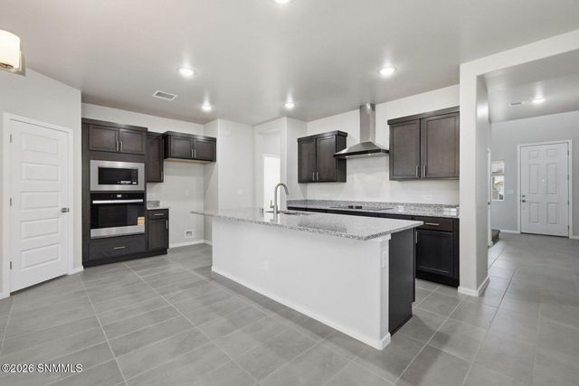 7018 Cathedral Road, Las Cruces, NM 88012