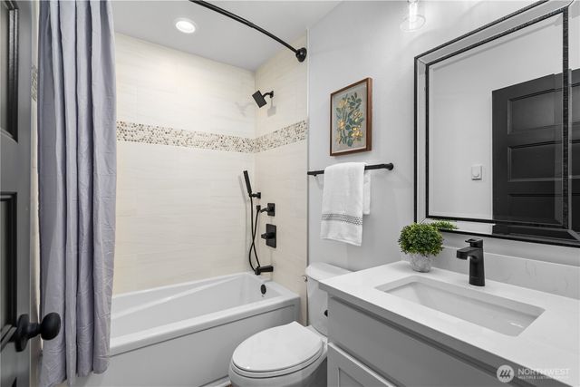 9731 13th Avenue NW, Seattle, WA 98117