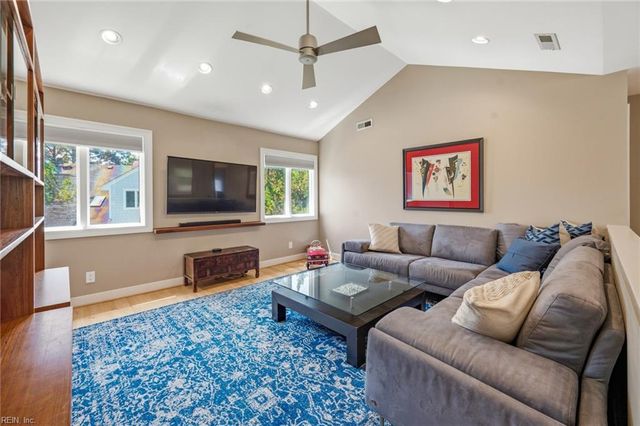 604 Croatan CT, Virginia Beach, VA 23451